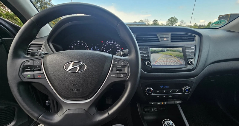 Hyundai i20 cena 39900 przebieg: 200000, rok produkcji 2015 z Iłowa małe 191